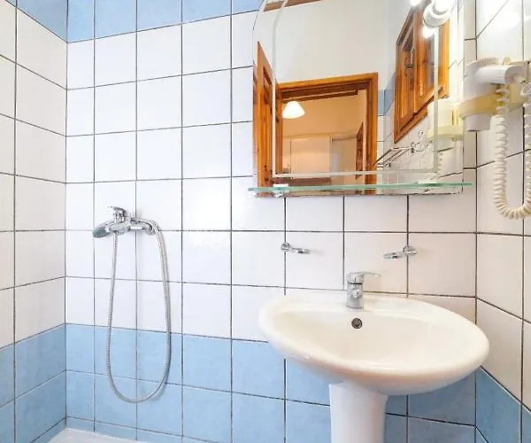 Periklis Apartament Prínos